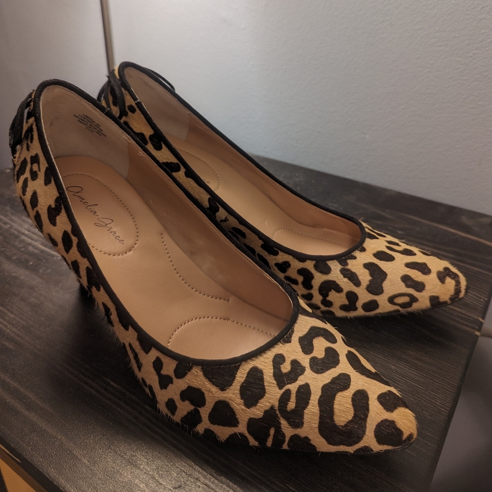 Leopard print pumps - super comfy